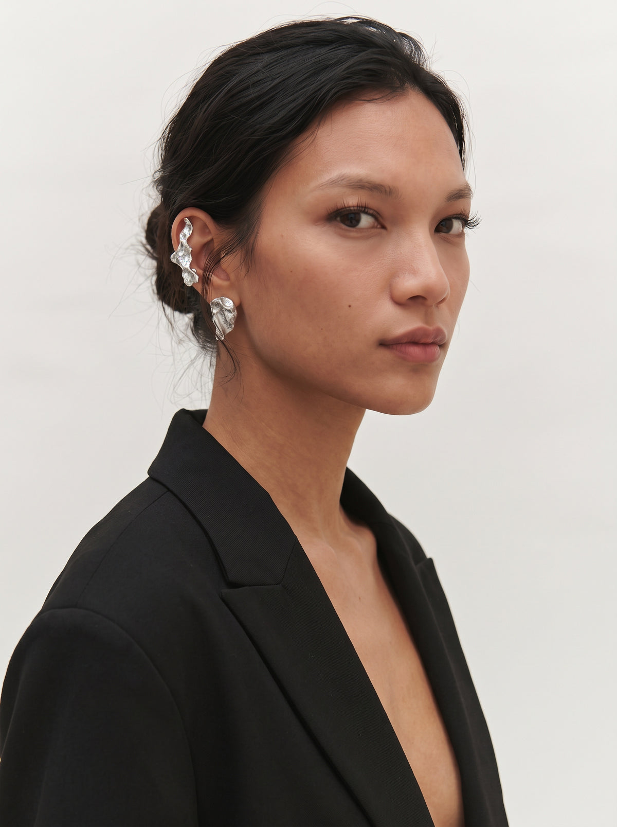 ENDURE loop earrings - signature collection